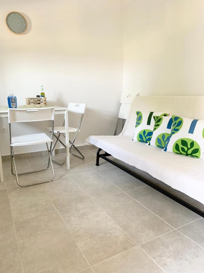 Lovely Apartment By The Sea 2 ….. Епаноми Екстериор снимка
