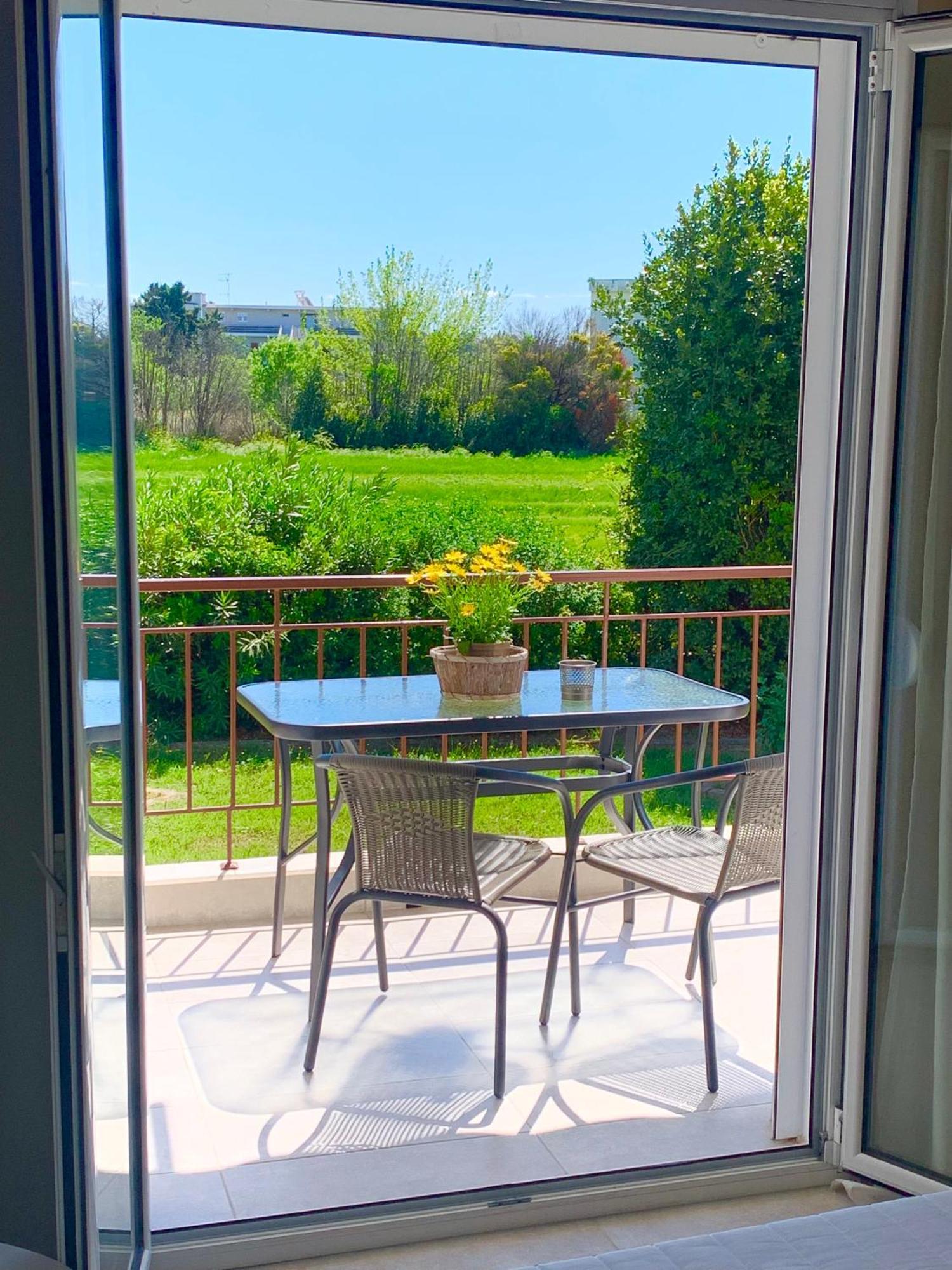 Lovely Apartment By The Sea 2 ….. Епаноми Екстериор снимка